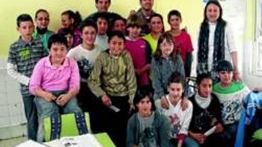 El Extremadura regala entradas en colegios