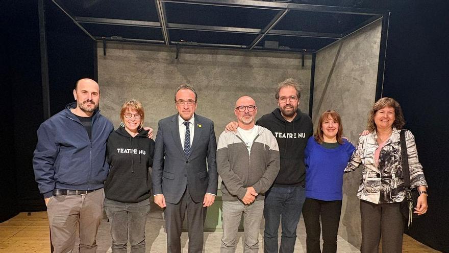 Teatre Nu rep al president del Parlament en les funcions d'estrena de l'obra "Avi, et trauré d'aquí"