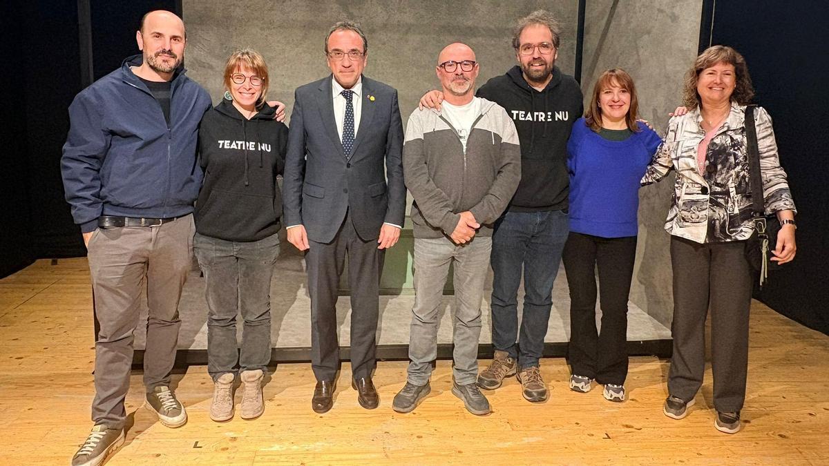 Companyia, actors i autor amb el president Rull