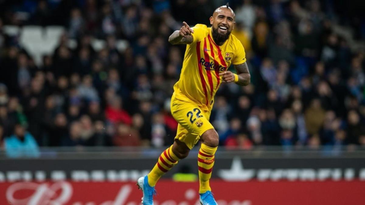 zentauroepp51585551 spain  barcelona  rcdstadium 4 january 2020  22 arturo vidal200105195956