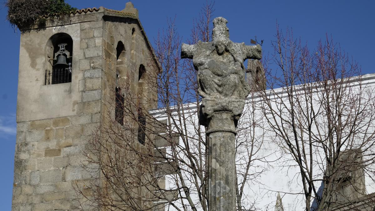 Bella cruz de La Piedad, en el municipio de Ahigal.