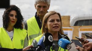 Pilar Bernabé, en unas obras del barranco del Poyo.