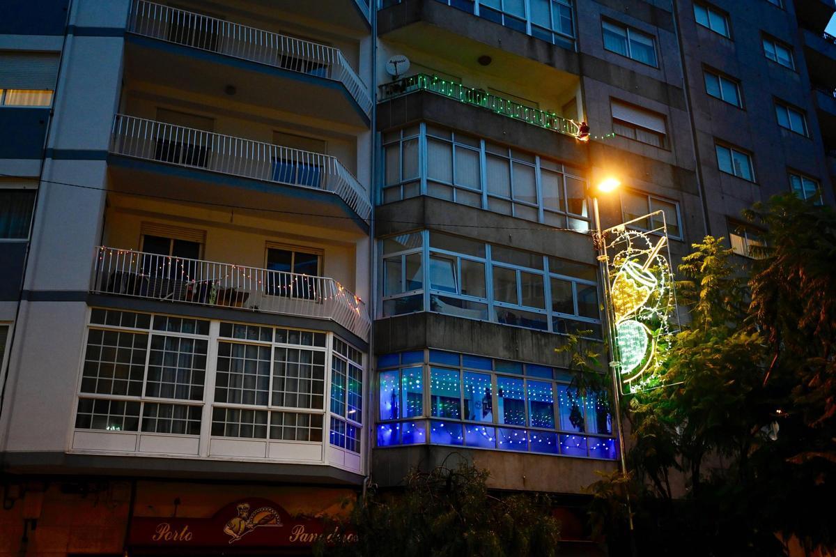 Iluminación de balcones, en Vigo.