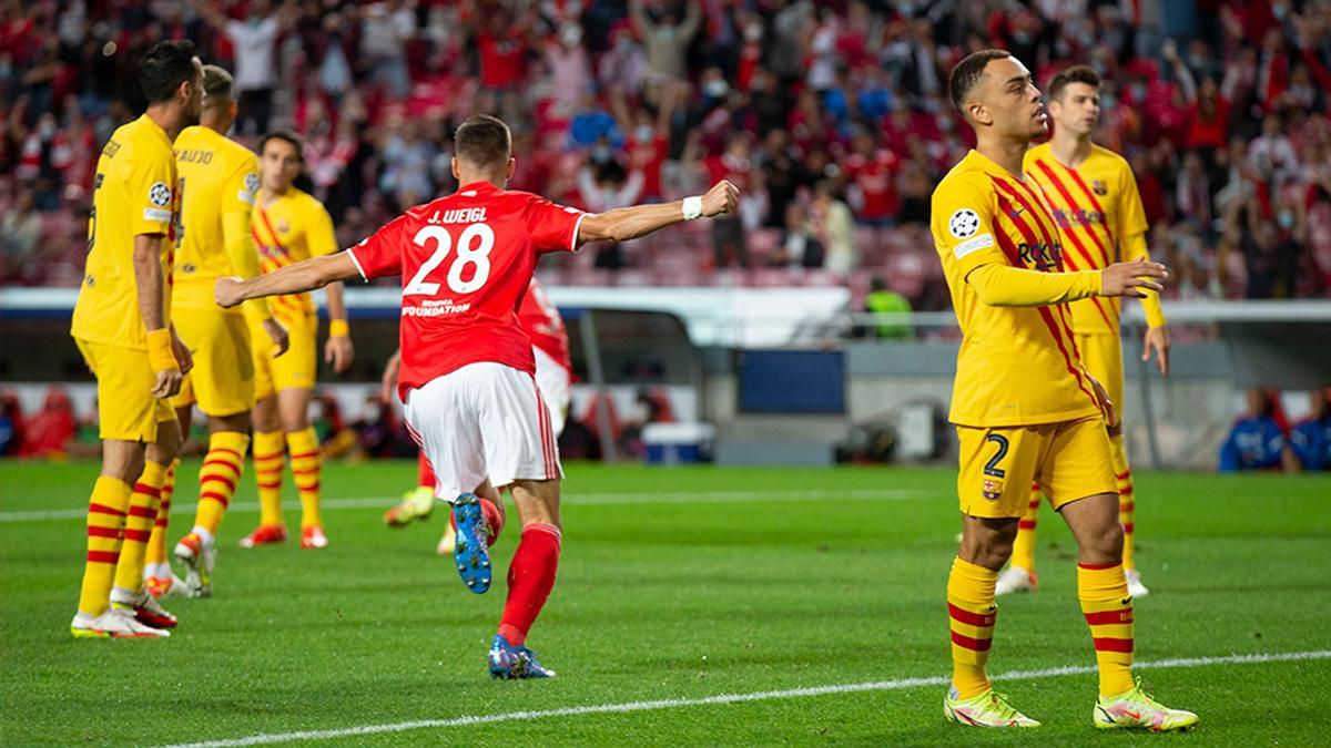 "A algunos solo les faltaba aplaudir a Darwin". Así narró la radio el tempranero tanto del Benfica