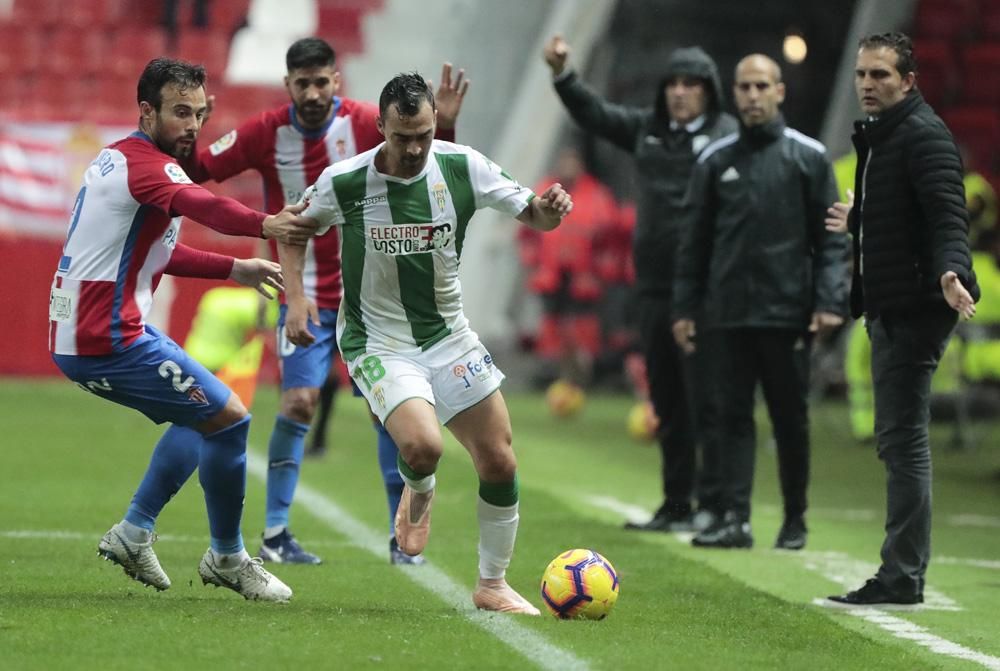 Córdoba CF saca un punto del Molinón