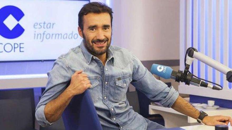 Juanma Castaño acaba con 25 años de liderato de &#039;El larguero&#039;