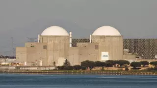 El gigante de EEUU que diseñó el corazón de la central nuclear de Almaraz pugna ahora por pilotar su demolición