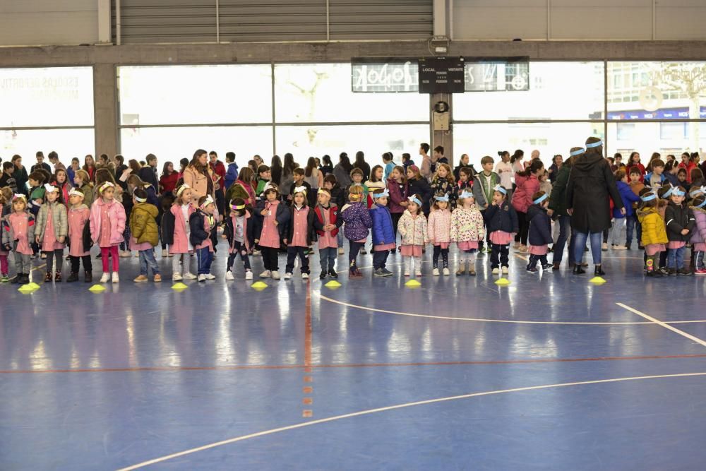 Los 500 alumnos del colegio San Francisco Javier participan en los actos del Día de la Paz