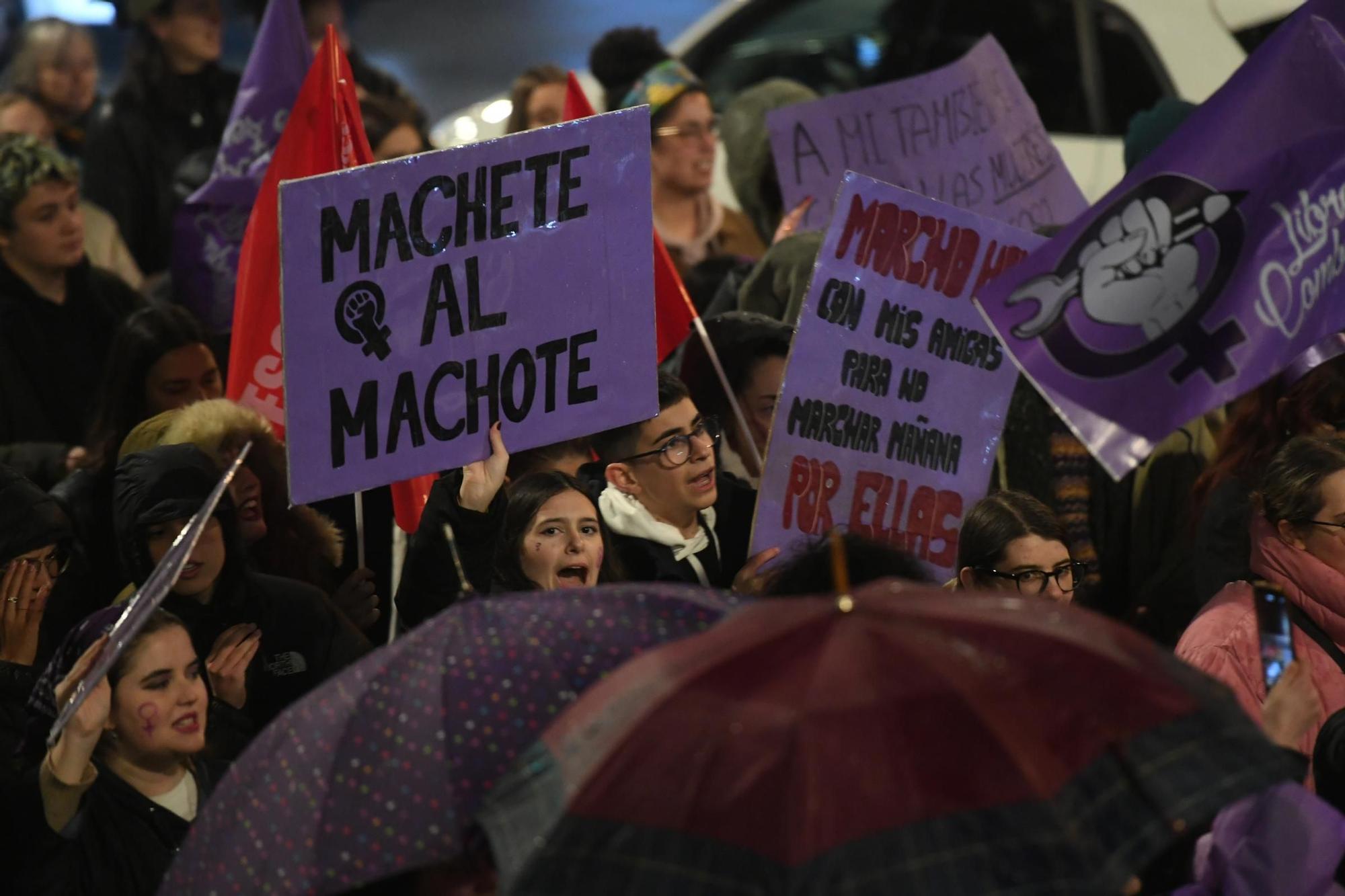 8M: unos 3.000 manifestantes marchan en A Coruña por los derechos de la mujer