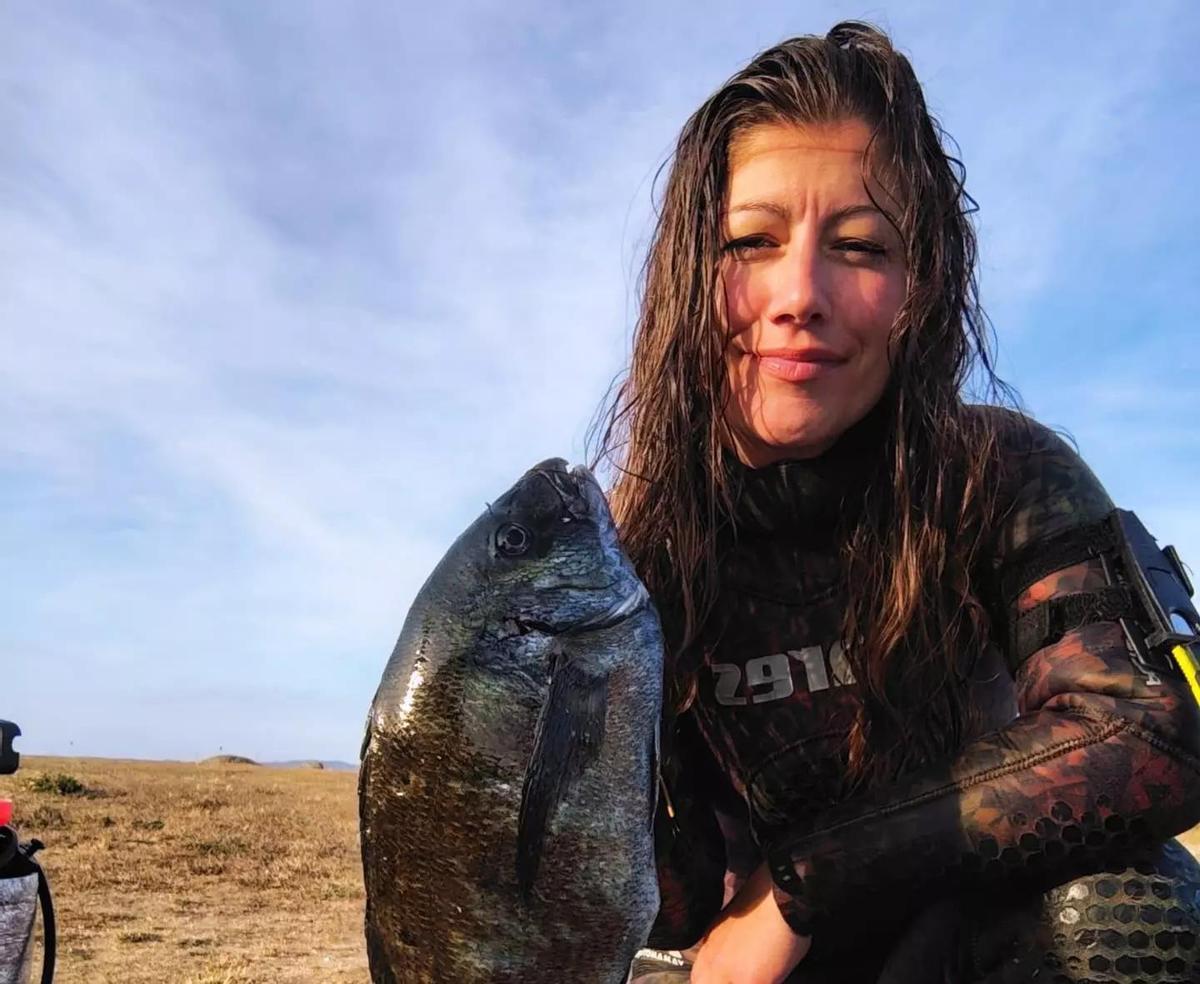 Sandra, con una captura.