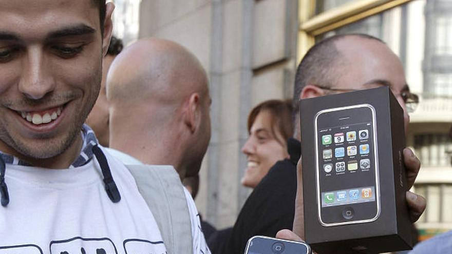 Se forman colas en las tiendas Movistar de Palma para adquirir el iPhone 3G