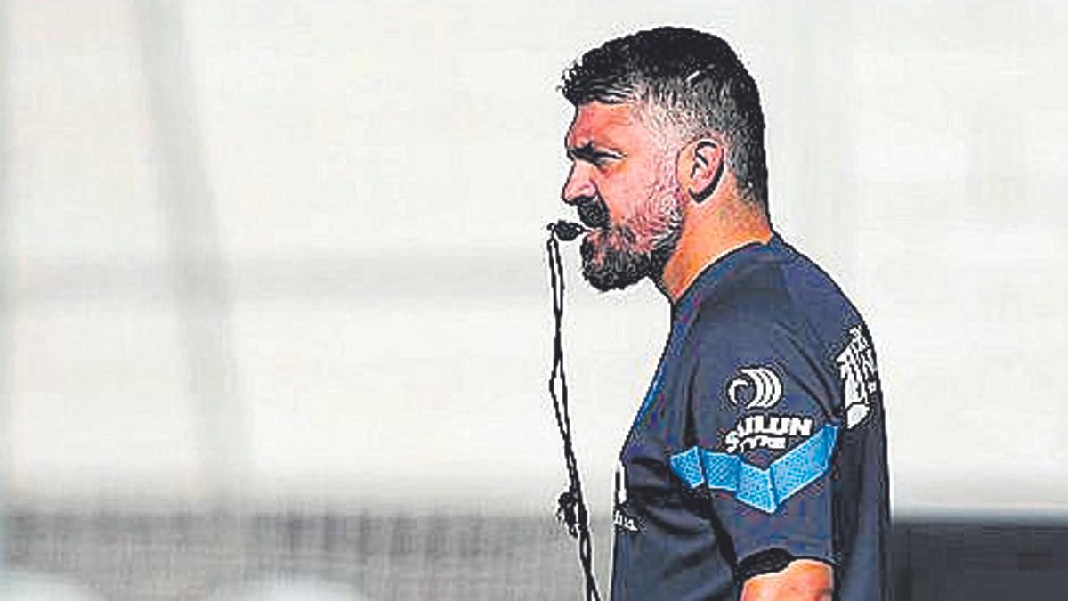 Gennaro Gattuso, con el silbato en la boca