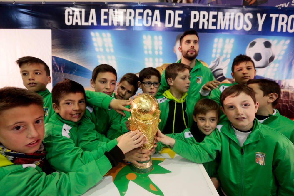 Más de 3.000 personas se reunieron en la Gala Anual de Fútbol Provincial celebrada ayer en La Nucía