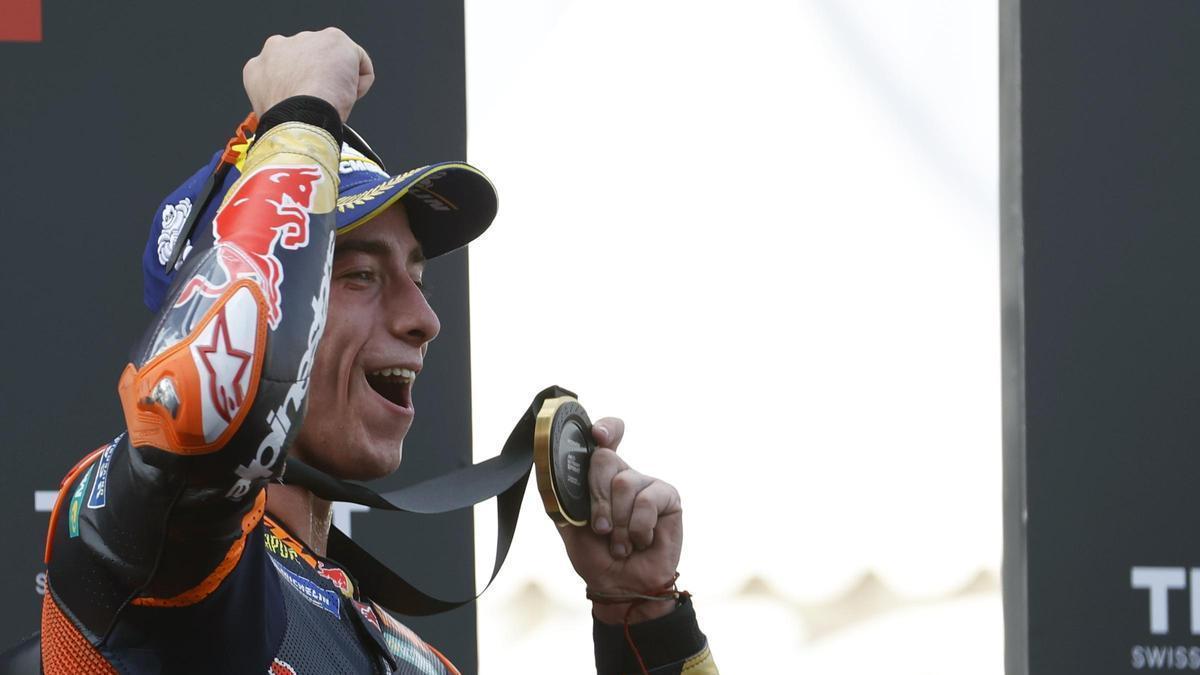 Pedro Acosta, en el podio del Gran Premio de Tailandia