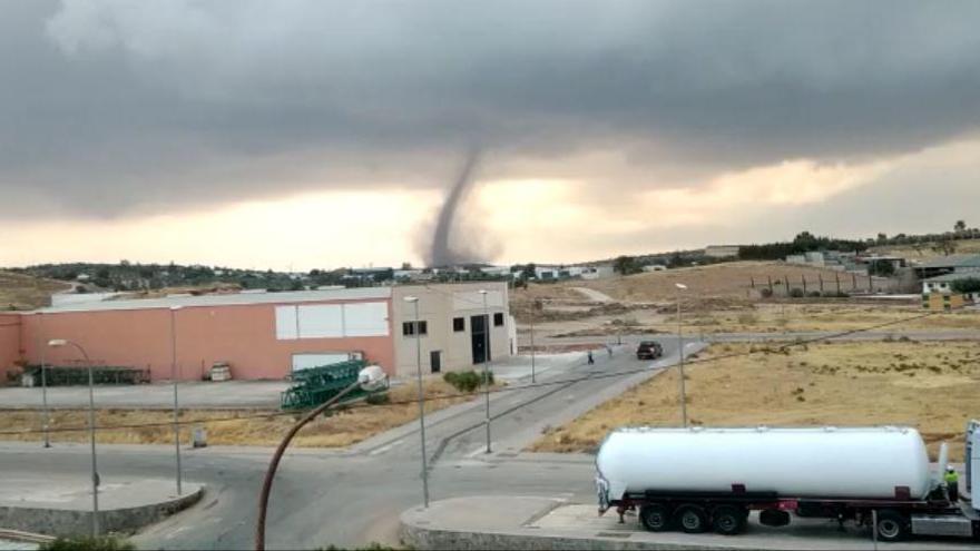 Espectacular tornado grabado en Campillos