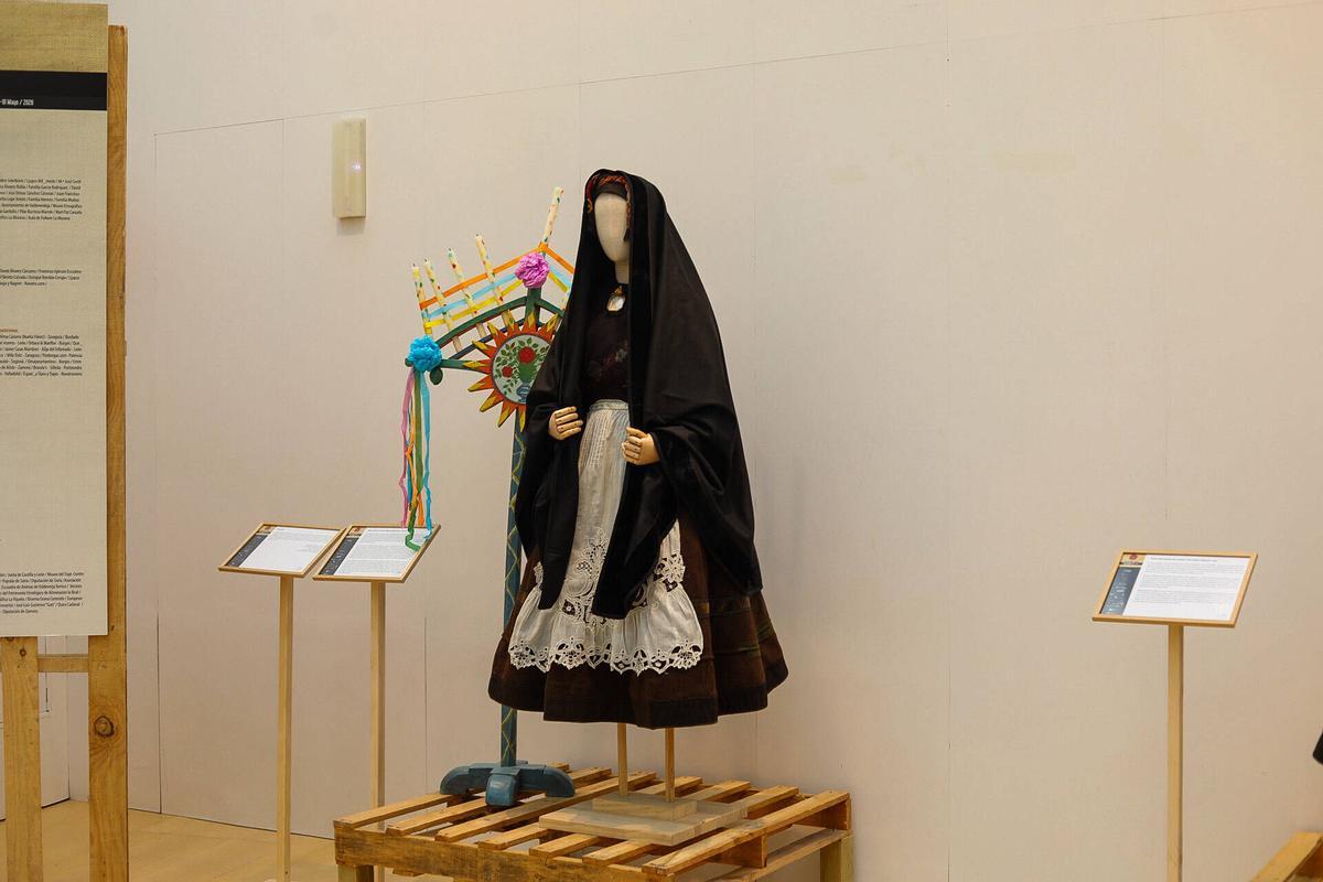 Zamora. inauguración de la muestra del Festival Internacional de Indumentaria Tradicional «Collectio Indufest»