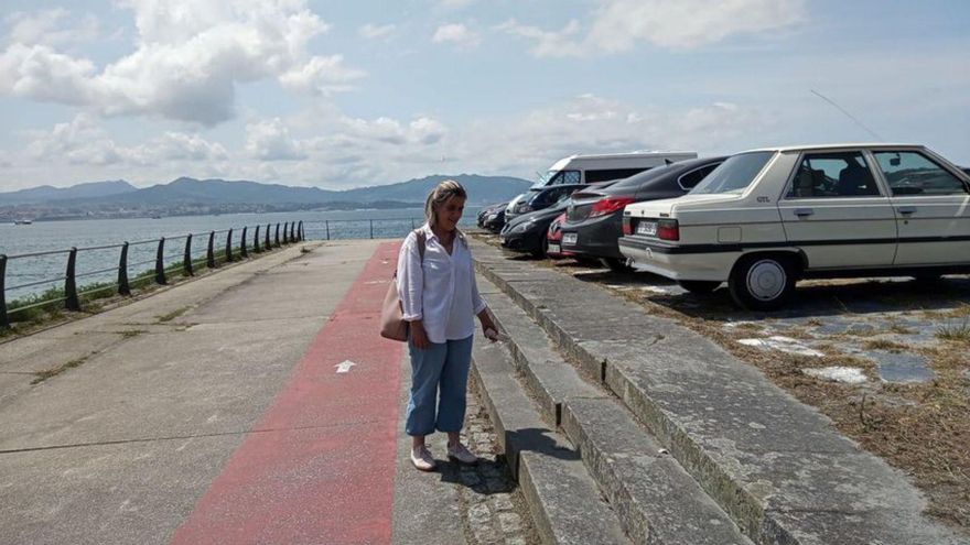 Sagrario Martínez en el helipuerto de Cangas.