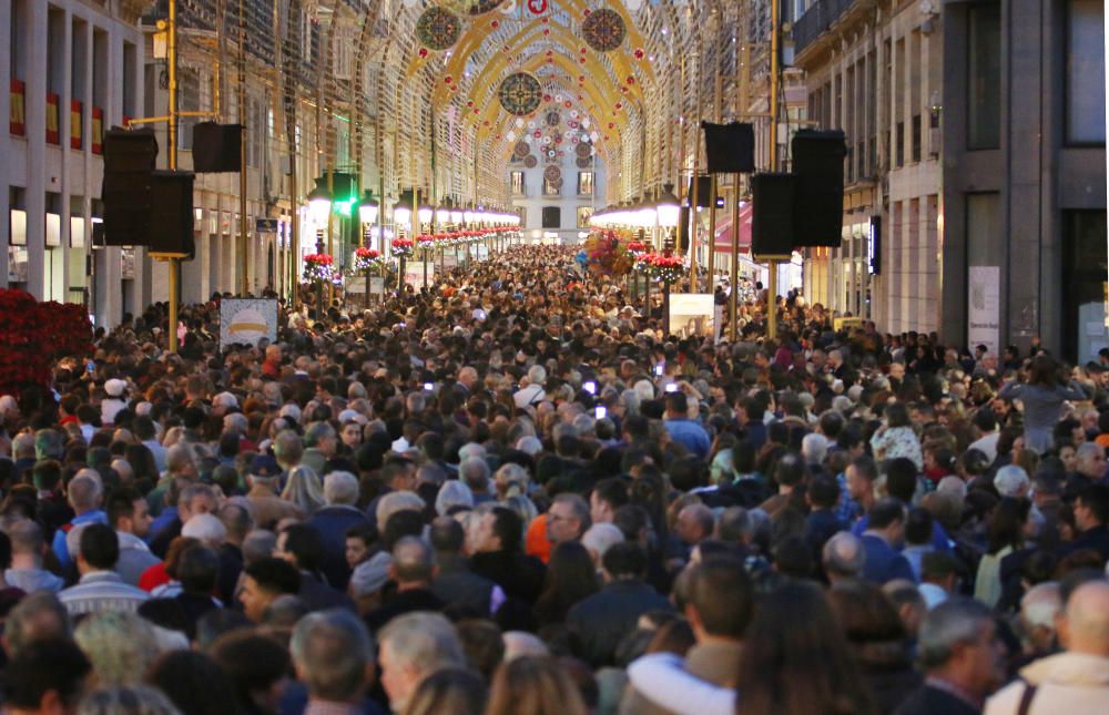 Lleno en el centro de Málaga para ver el alumbrado navideño