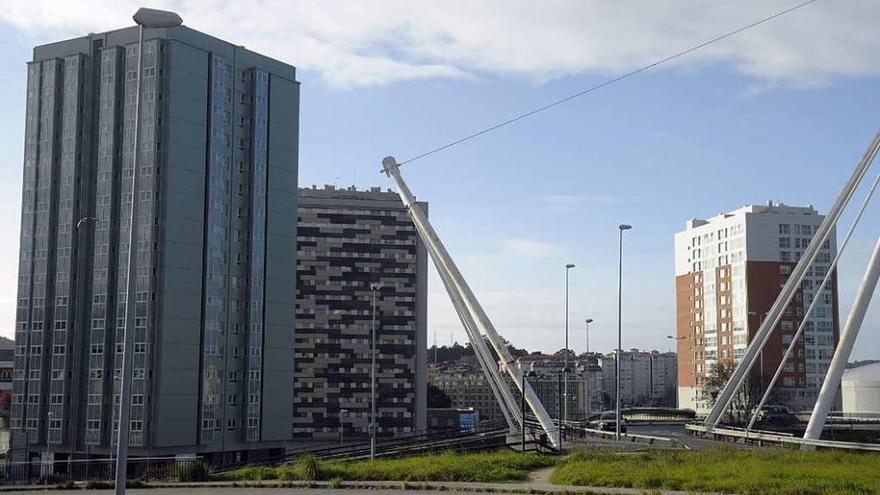 Imagen de varios bloques de viviendas en el polígono de Someso.