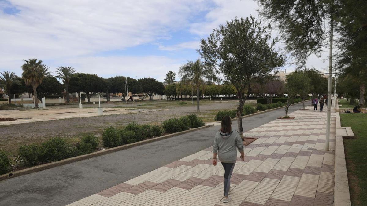 Carpetazo al conflicto urbanístico de más de 20 años en Canet.