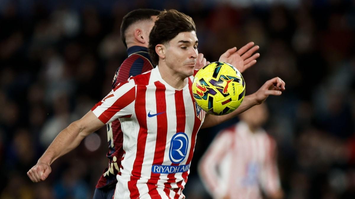 Julián Álvarez fue suplente en el Ciutat de València