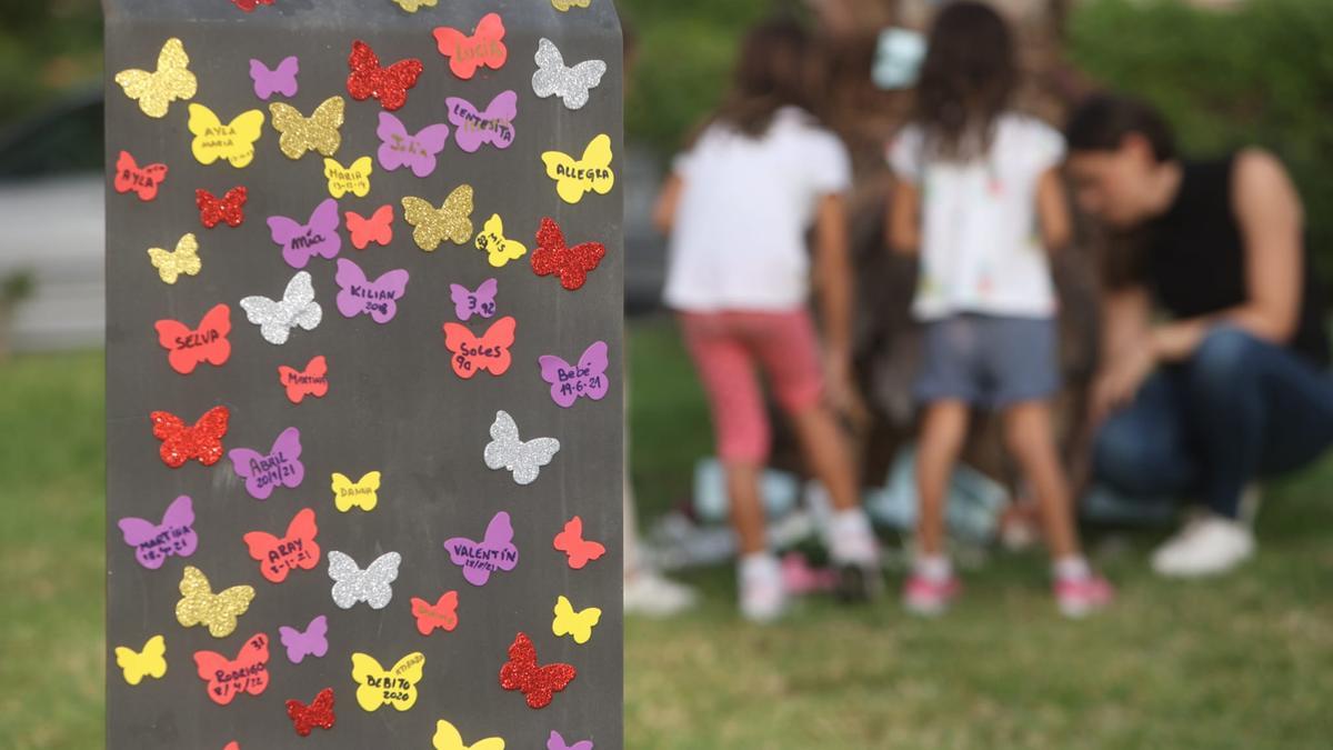 En Alicante hay un espacio del recuerdo para estas familias, en la Playa de San Juan