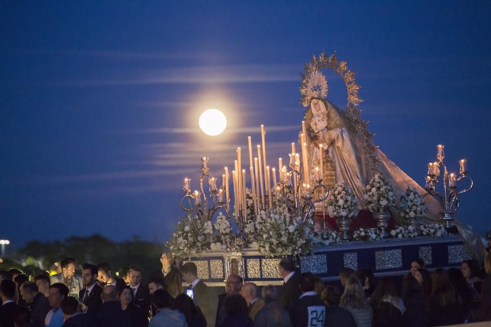 Desfile de la Virgen del Rayo