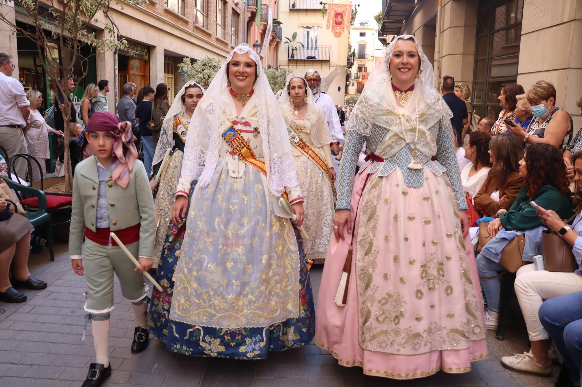 Comisiones de falla en la Procesión de la Virgen (3/5)