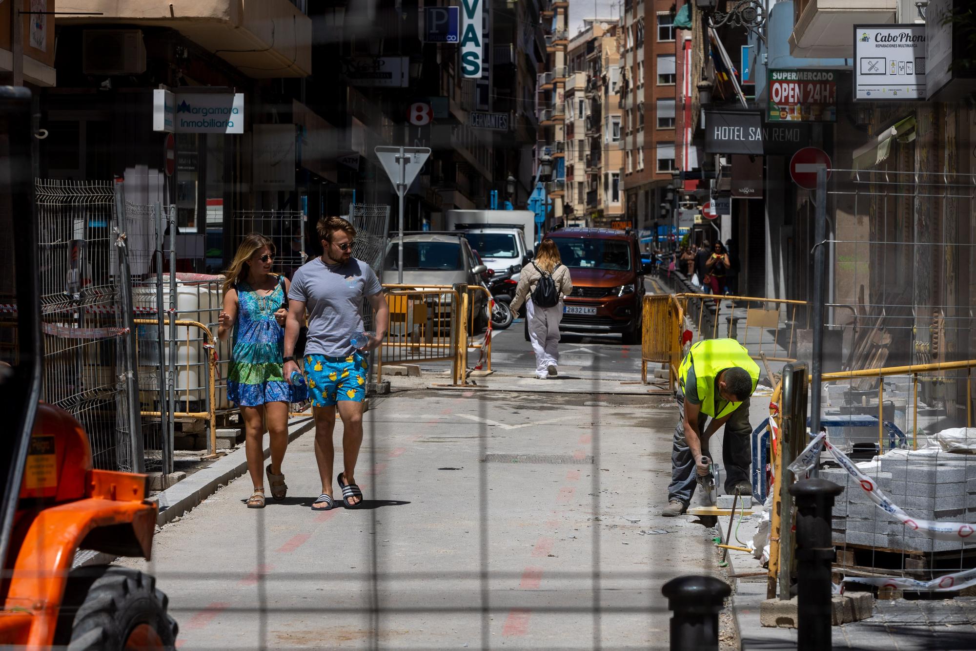 Obras en el centro comercial de la ciudad de Alicante