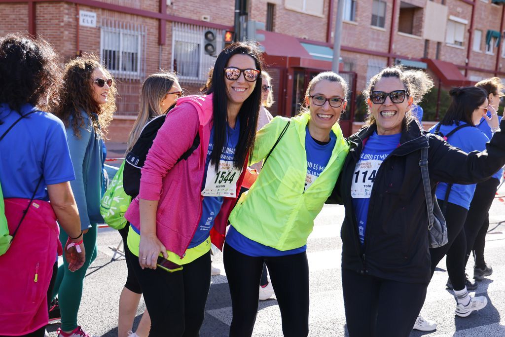 Imágenes del recorrido de la Carrera de la Mujer: avenida Pío Baroja y puente del Reina Sofía (II)