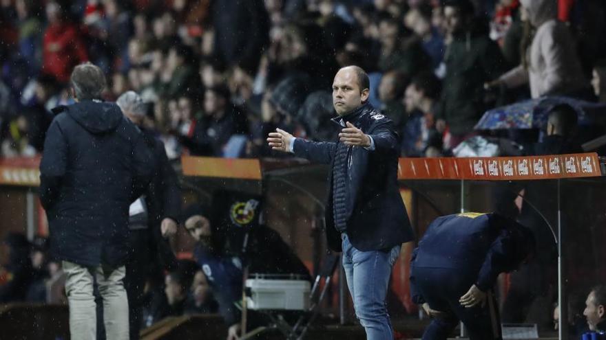 José Alberto, en Mareo antes del entrenamiento del Sporting