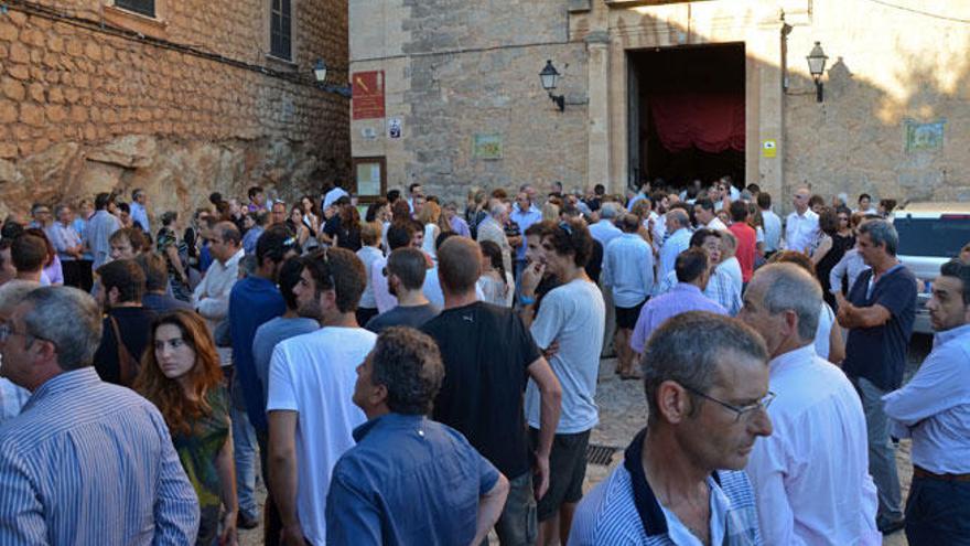 Funeral por el empresario Gabriel Català.