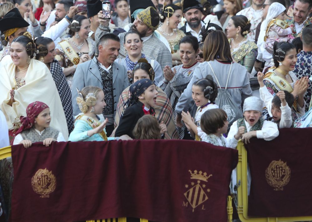 Emoción y nervios en la entrega de premios a las fallas de Sagunt