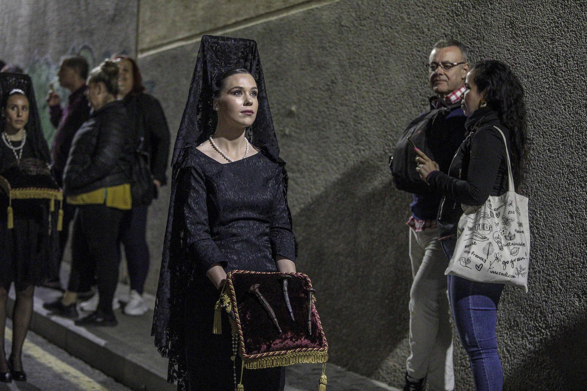 Procesiones Viernes Santo Nuestra Señora de la Soledad de Santa Maria y Hermandad Penitencial Mater Desolata Alicante