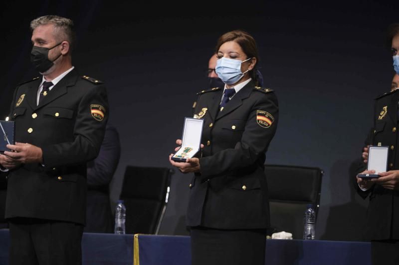 Acto de la Policía Nacional en el Teatro Guimerá