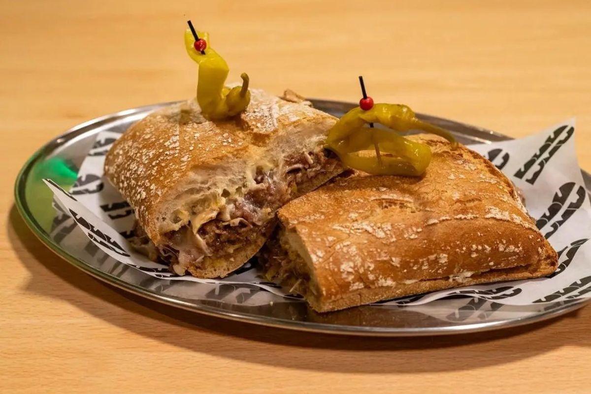 El Comeorejas de Brocata, elegido el Mejor Bocadillo de España de 2026.
