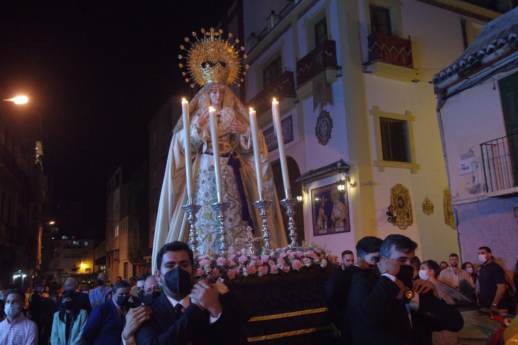 Traslados del Cristo de los Gitanos y la Virgen de Consolación y Lágrimas por la Magna