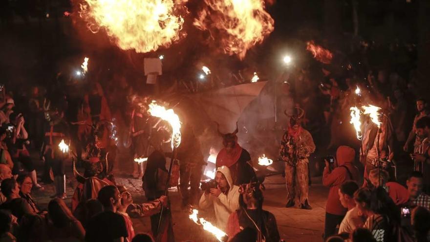 El ´correfoc´ de la noche de Sant Joan será uno de los atractivos de las Fiestas de Verano 2016.