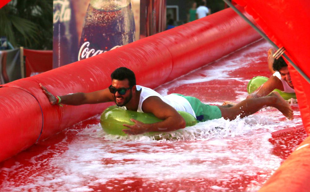 Coca cola celebra el fin del verano en La Malagueta