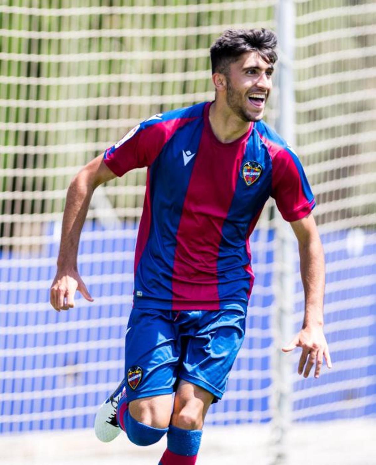 La celebración del Juvenil A del Levante UD tras ser campeones de liga