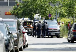 Despliegue policial en la ciudad austriaca de Graz tras el tiroteo.