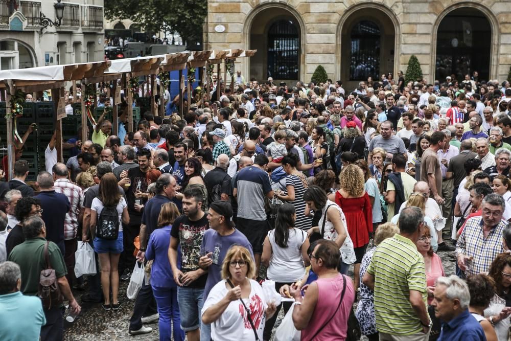 Gran fiesta de la sidra en Gijón