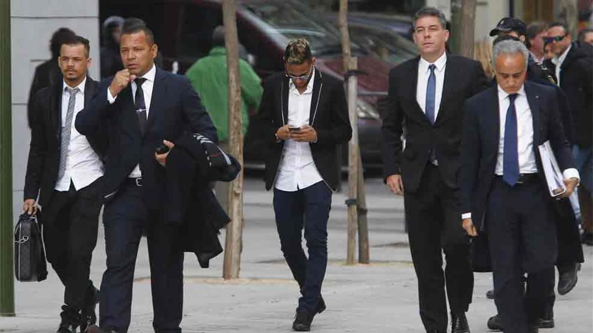 Neymar, en su visita a la Audiencia Nacional