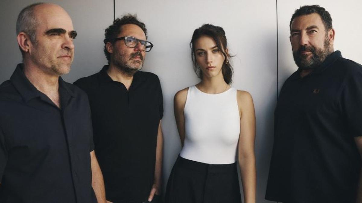 Luis Tosar, Aitor Gabilondo, Claudia Salas y Daniel Calparsoro en una foto promocional de 'Salvador'.