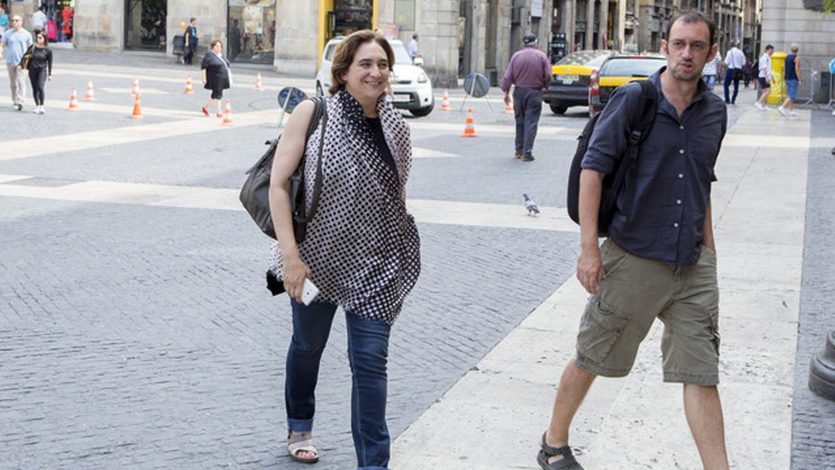 Ada Colau, este viernes entrando en el ayuntamiento