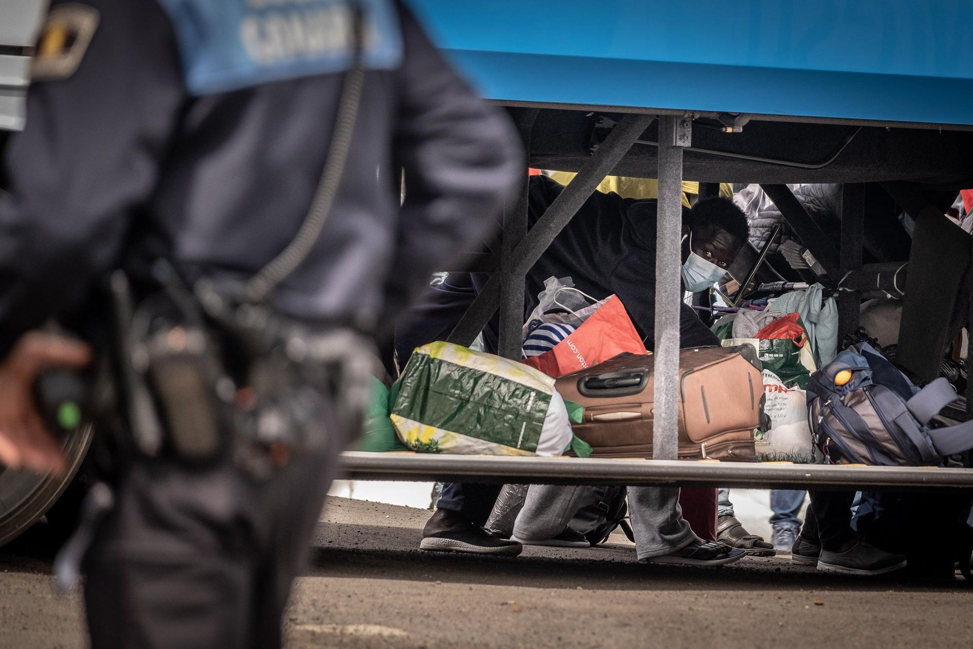 Llegada de migrantes a Las Canteras