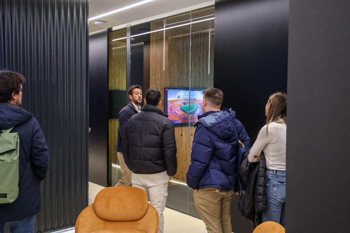 El Valencia recrea las zonas de butacas con servicio extra del Nou Mestalla