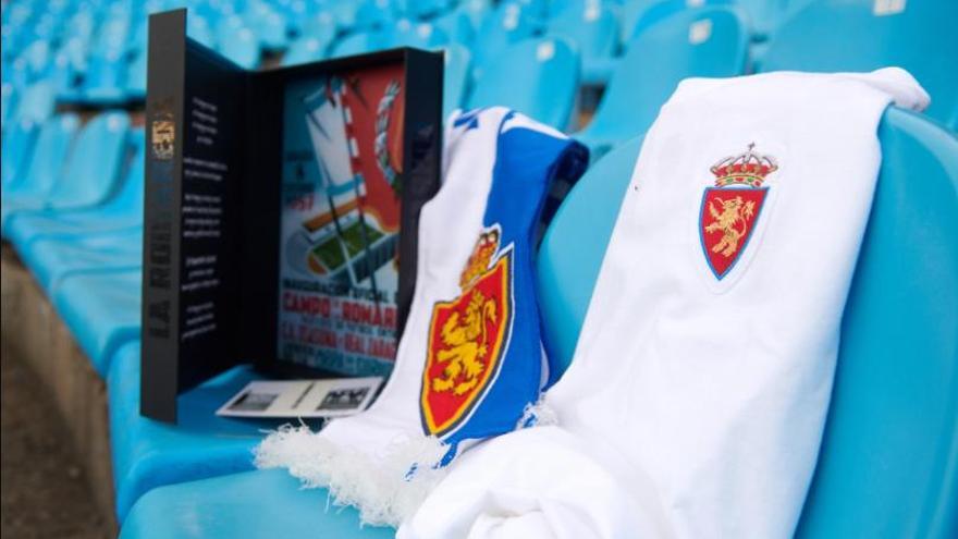 Camiseta retro y bufanda conmemorativa: el Real Zaragoza despide al Gol Sur de la Romareda con un pack &quot;exclusivo&quot;