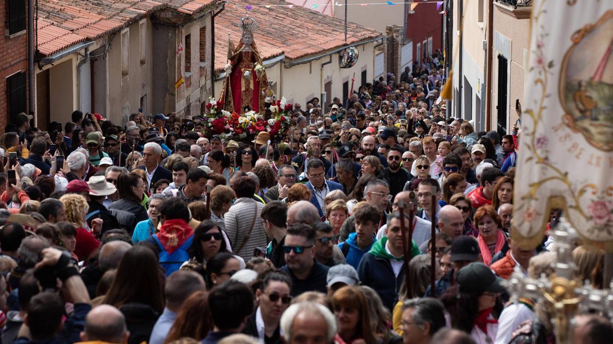 Romería de la Virgen de la Concha a La Hiniesta.