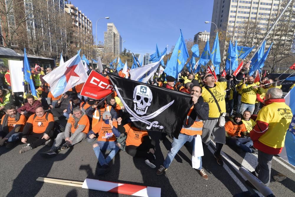 Manifestación de trabajadores de Alcoa en Madrid